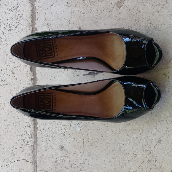 POUR LA VICTOIRE Black Patent Leather Heels Pumps Size 8.5 - Picture 2 of 9